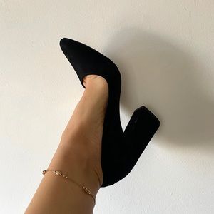 Vince Camuto heels; 9.5